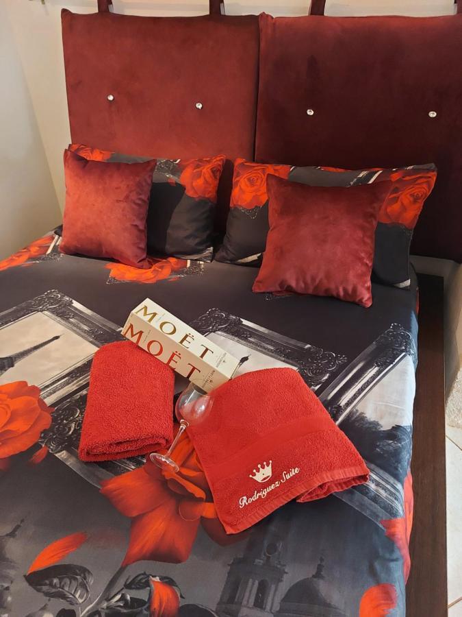 Buze Rodriguez Suite Ostuni Dış mekan fotoğraf